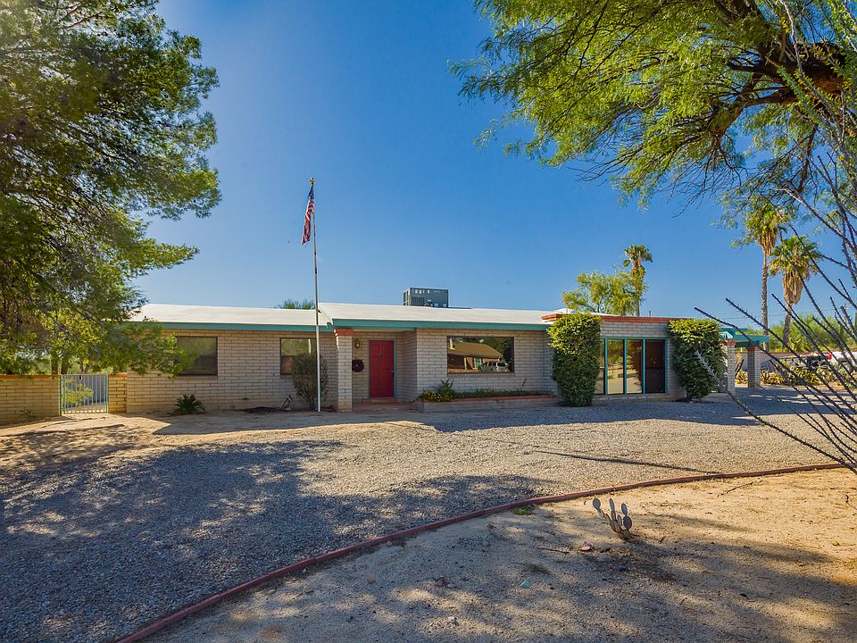 1st image of 9821 N Calle Solano
