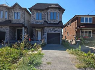 68B Laurel Ave, Toronto, ON M1K 3J6