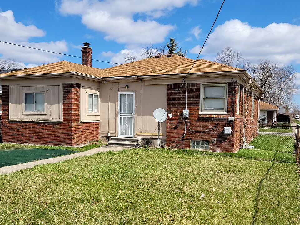2nd image of 20401 Strathmoor St