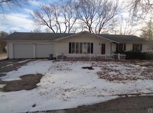 508 Sunset Ln, Overbrook, KS 66524