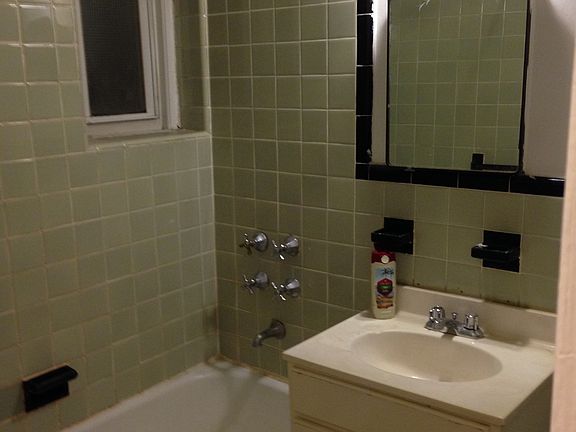 3rd image of 114-20 Queens Blvd APT E1