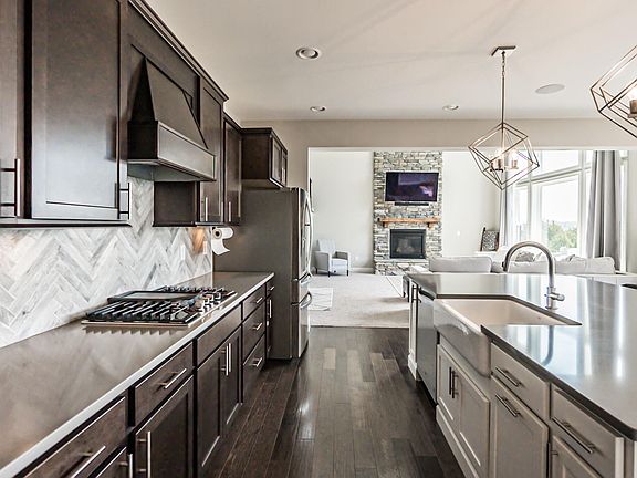 4th image of 7740 Promontory Dr