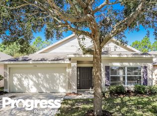 1216 Longville Cir, Tavares, FL 32778