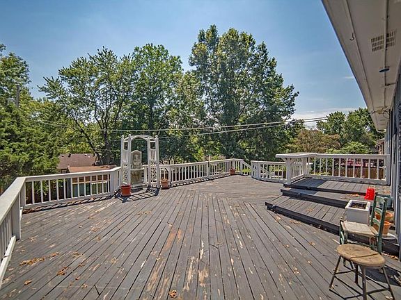 3rd image of 3909 S Bryant Dr