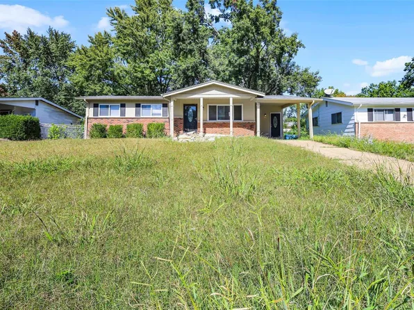 1447 Cove Ln, Saint Louis, MO 63138