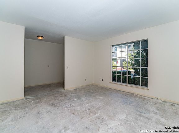 3rd image of 7834 Broadway St