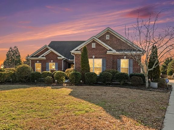 3rd image of 1035 Muscovy Pl.