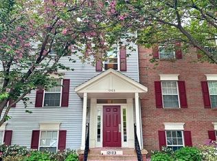 12103 Green Leaf Ct APT 102, Fairfax, VA 22033