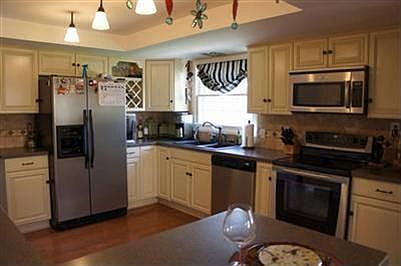 3rd image of 170 Gracewood Dr