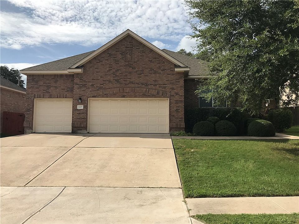 1st image of 2409 Guara Dr