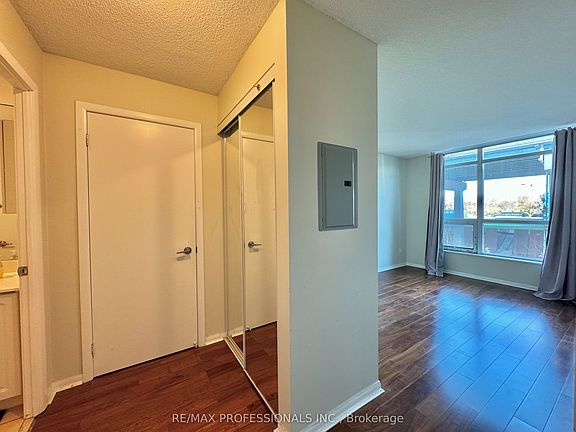 5th image of 231 Fort York Blvd #428
