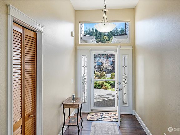 5th image of 3305 Chandler Parkway