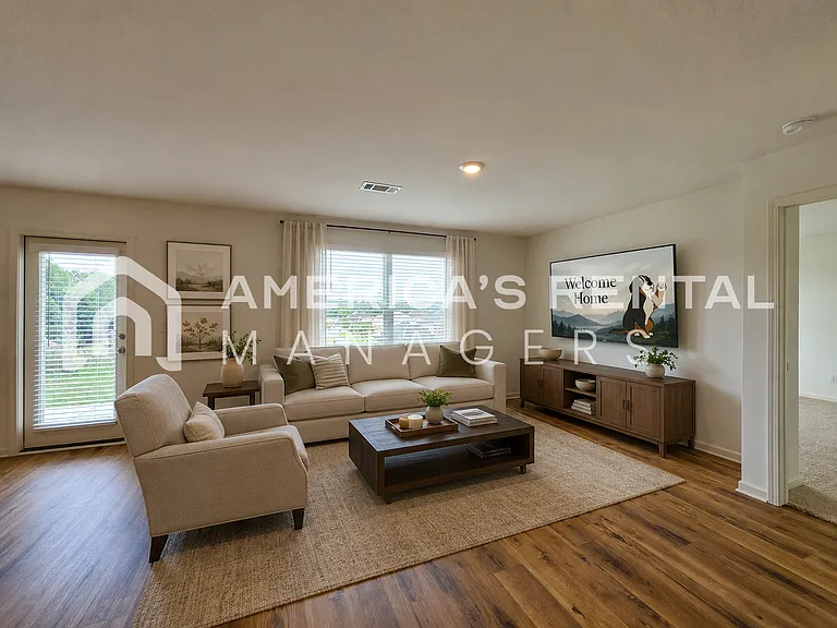 9314 Parkway Gardens Loop — Photo 4