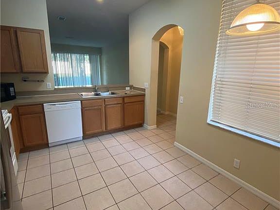 5th image of 4241 Key Thatch Dr