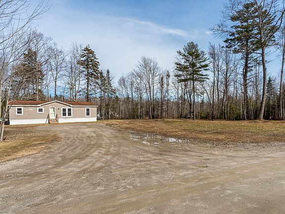 2nd image of 32 Boggs Farm Lane