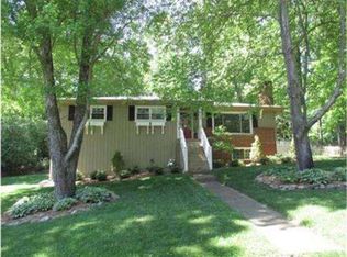 705 Kentucky Ave, Signal Mountain, TN 37377