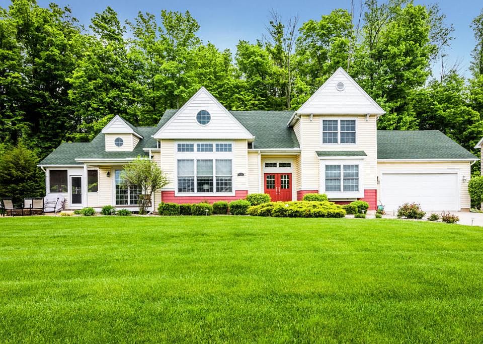 1st image of 8589 Heron Ct
