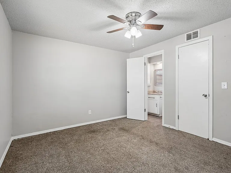 4008 SE 46th St — Photo 17