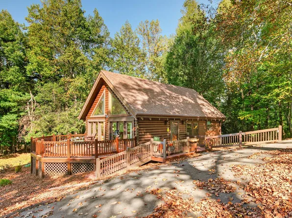 920 Cascade Trl, Fancy Gap, VA 24328