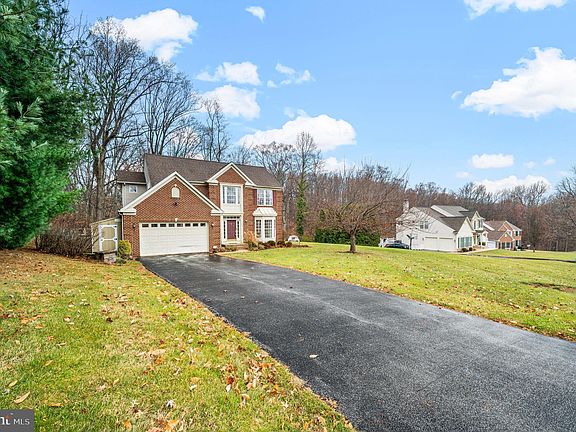 4th image of 3447 Essex Way