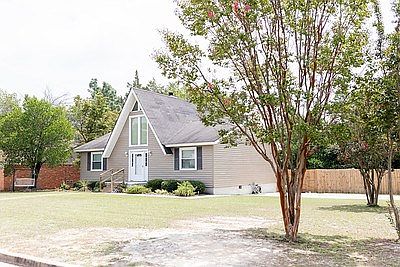 2nd image of 360 Edisto Dr
