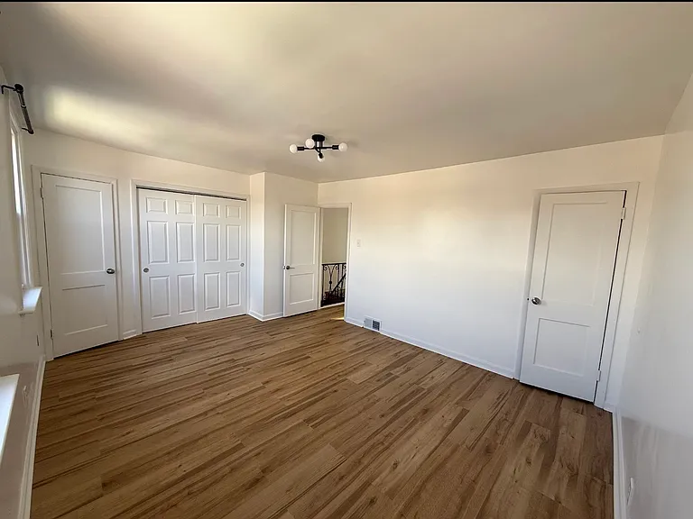 6805 Oakland St — Photo 17