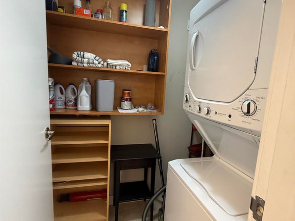 2 bedroom rental in Vancouver — photo 19