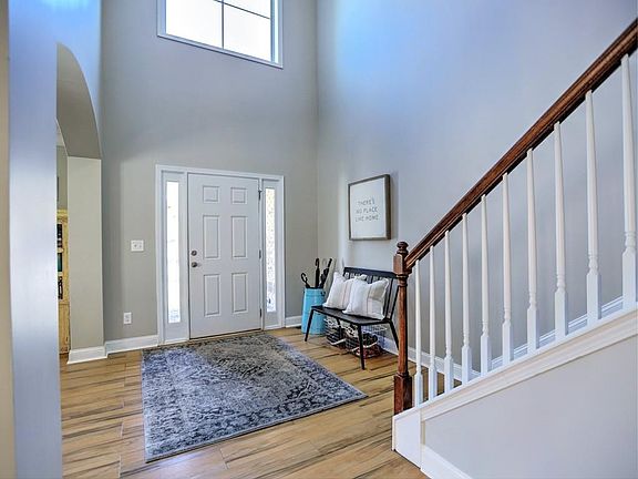 3rd image of 263 Shiloh Manor Dr