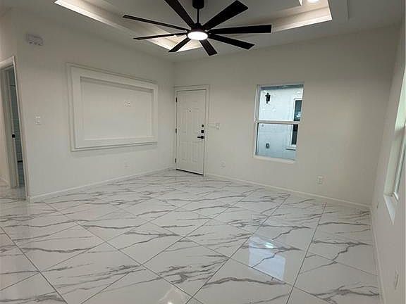 3rd image of 1215 Rosewood Ln #2