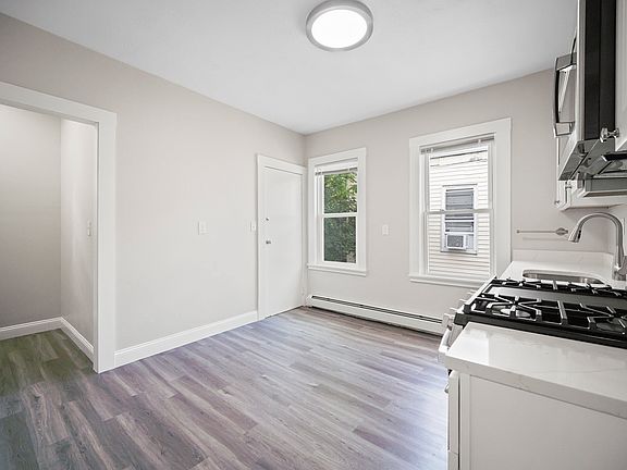 2nd image of 19 Crowell St #2
