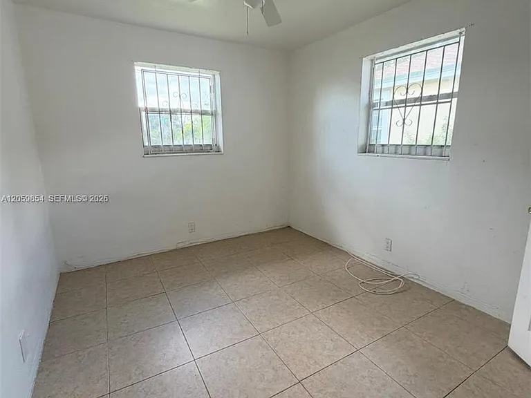 1732 NW 75th St #1732 — Photo 5