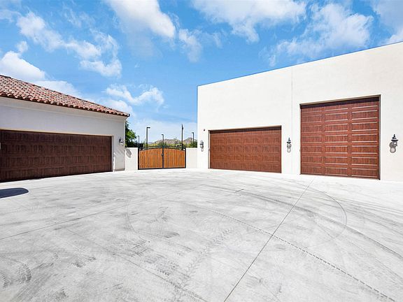 4th image of 31777 N 68th St