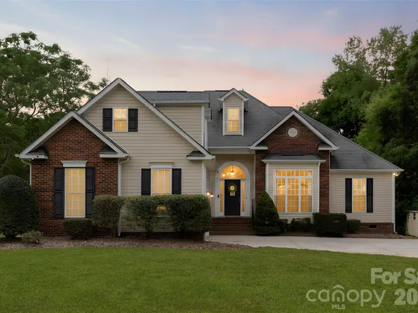 2801 Sweetgrass Ln, Monroe, NC 28112