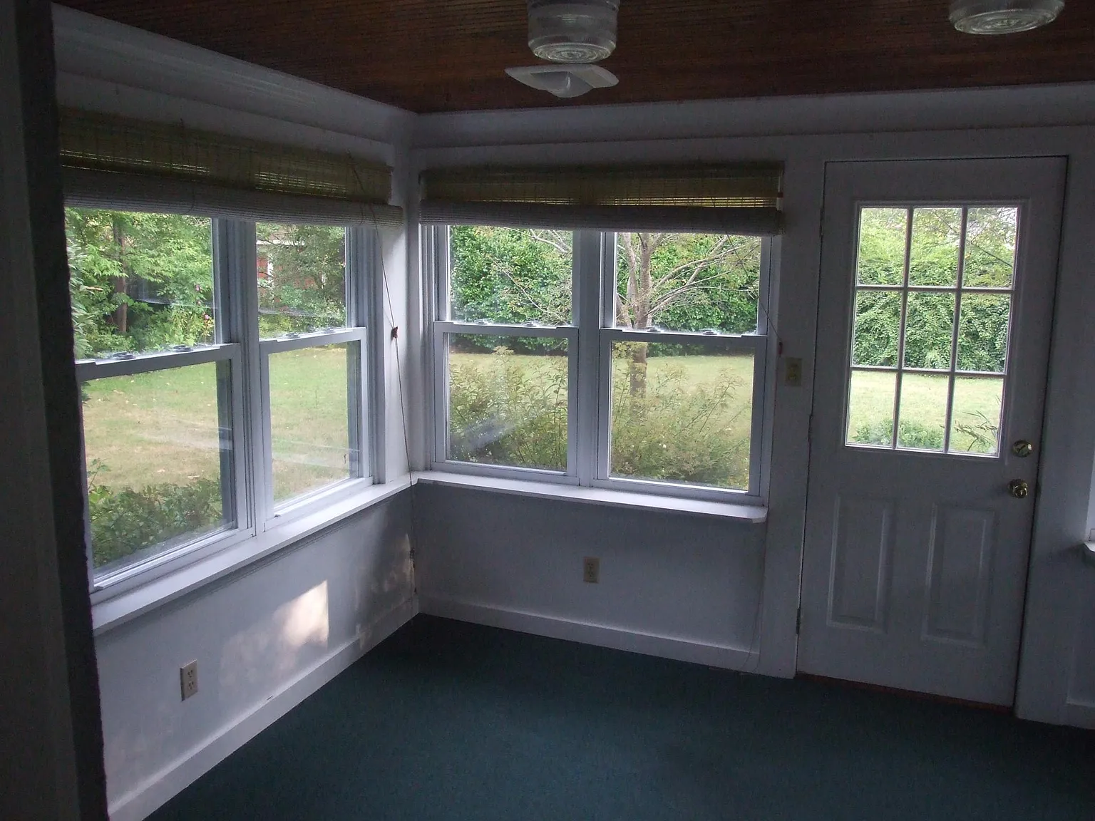 4 bed, 2.5 bath, 1400 sqft, $3,800 — Photo 4