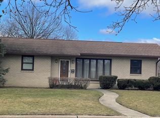 2212 Rock St, Peru, IL 61354