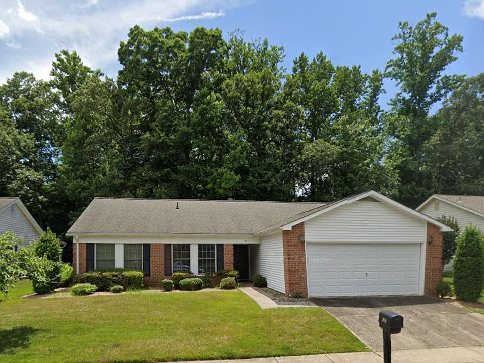1st image of 831 Coxswain Way