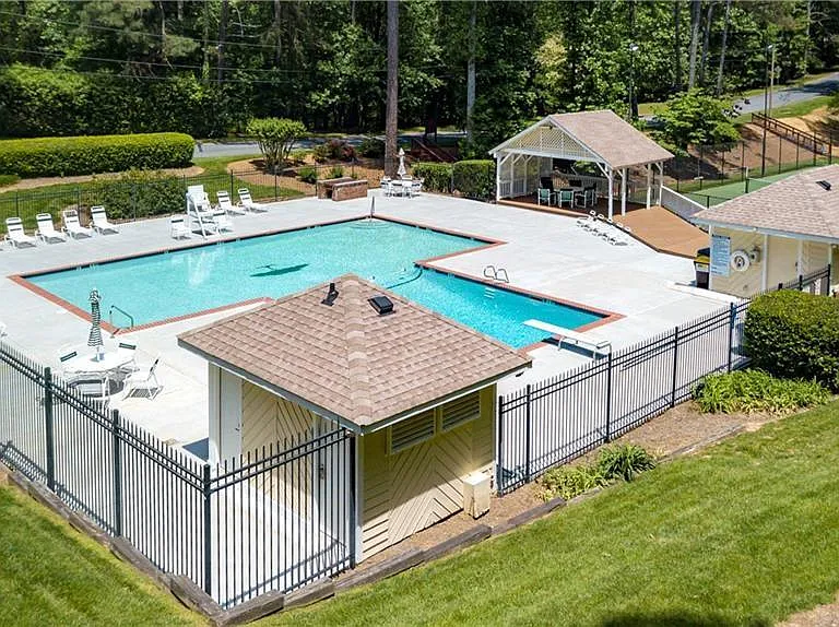 4336 Fox Creek Dr #1 — Photo 37
