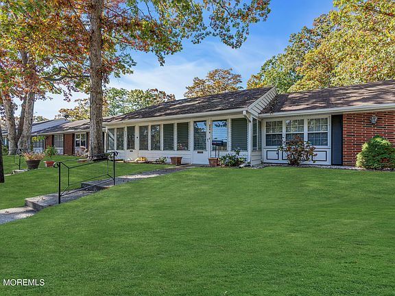 2nd image of 235D Huntington Drive