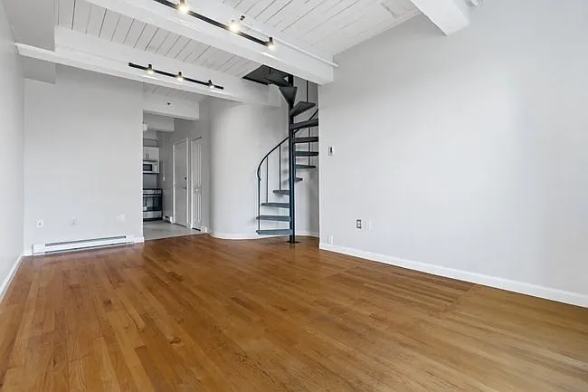 2 bed, 1.5 bath, 647 sqft, $3,950 — Photo 4