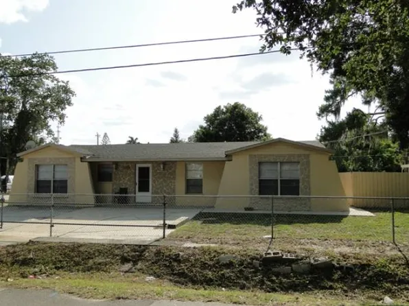 3220 17th St E, Bradenton, FL 34208