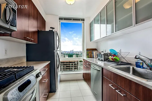 Rented by Corcoran | media 8