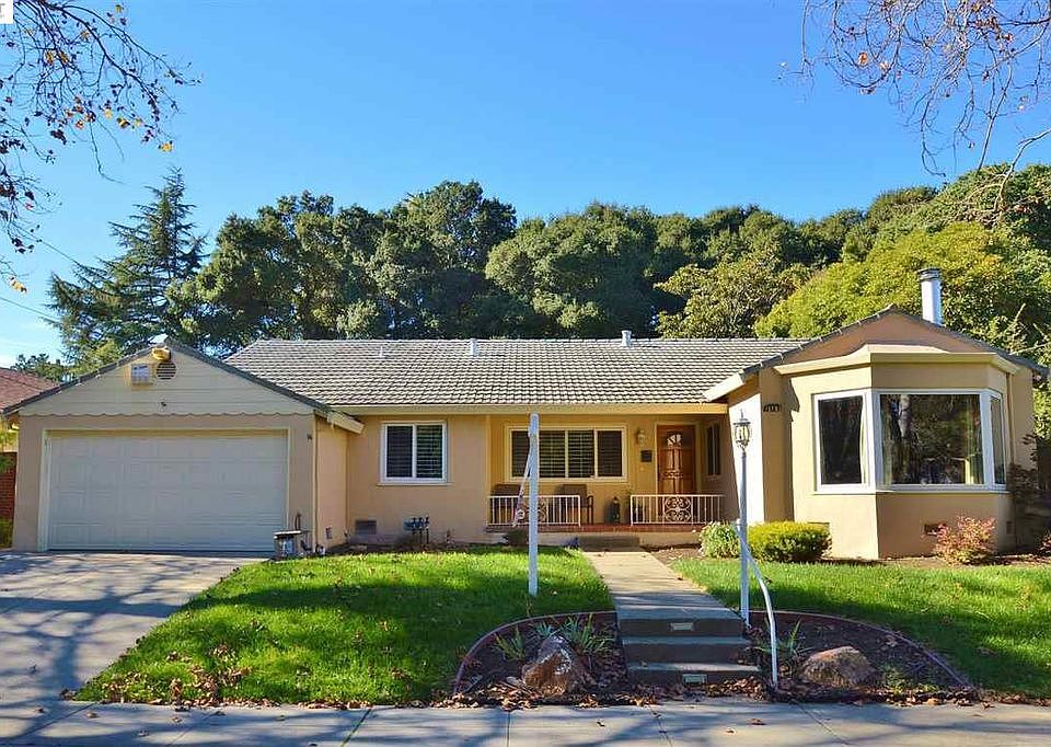 1st image of 21781 Tanglewood Dr