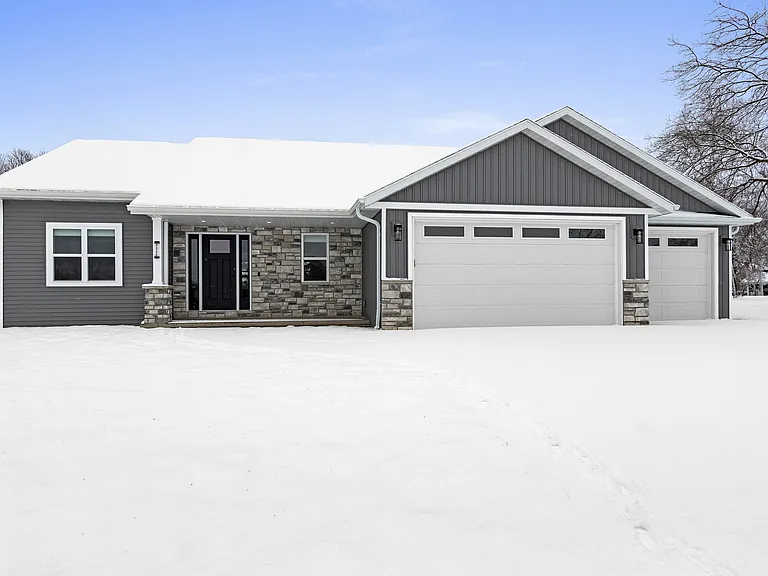 2325 Oliver Ln — Photo 18