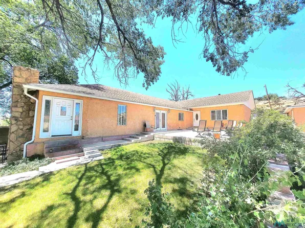 54 Coal Basin Rd, Gallup, NM 87301