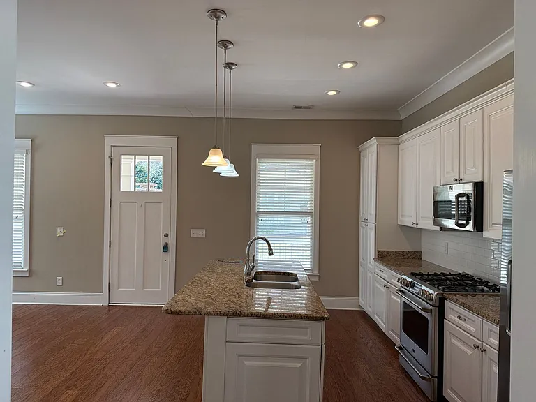 303 Newport Hill Ln — Photo 10