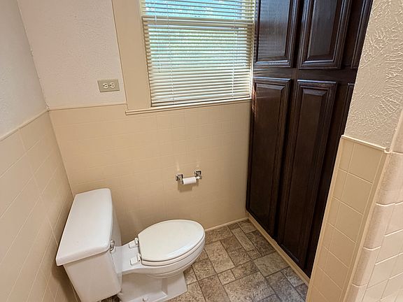 4th image of 3030 Lasker Ave