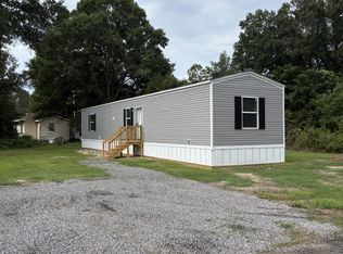 932 Salters St, Lake City, SC 29560