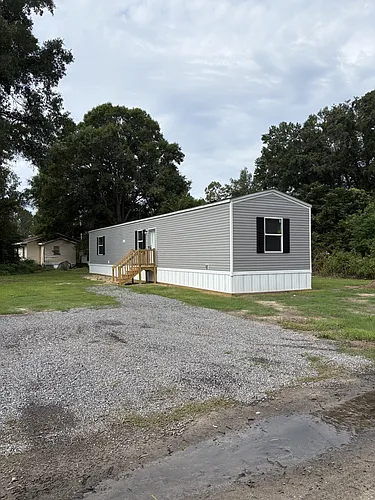 932 Salters St Photo 1