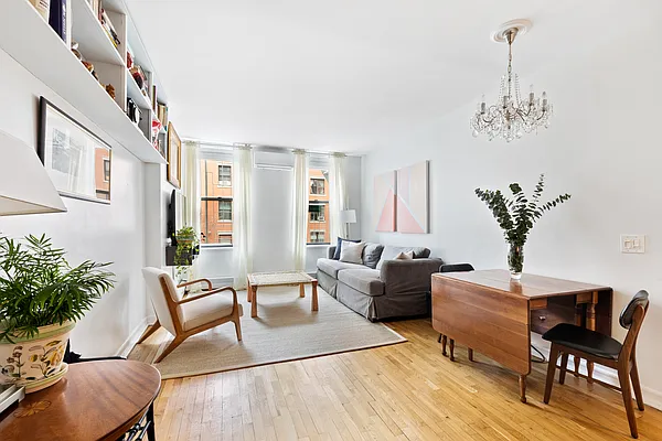 Sold by Compass | media 2