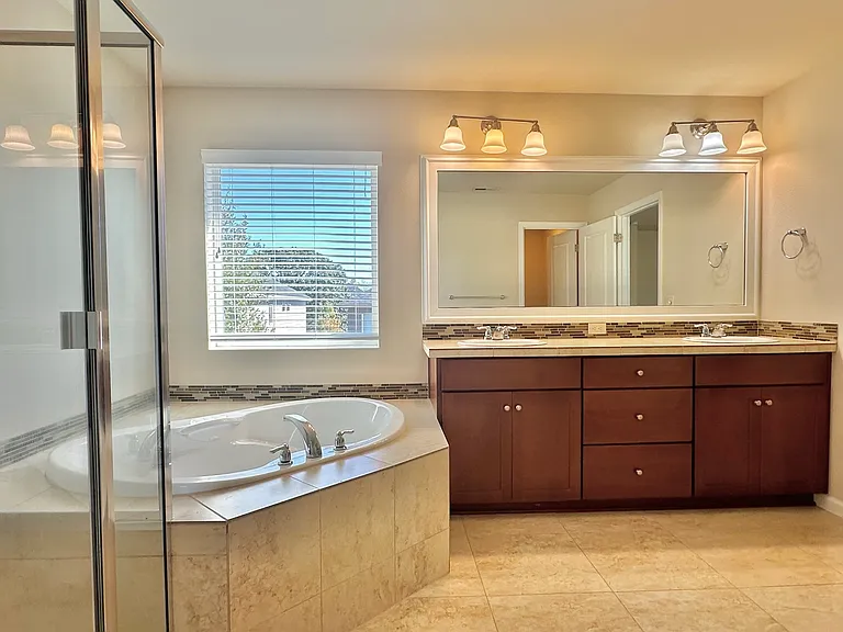 2671 Laura Vista Dr NW — Photo 42